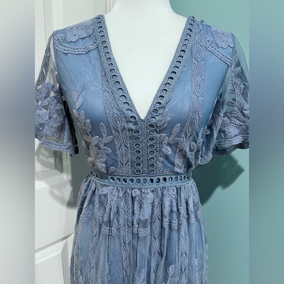 Pink Lily lace maxi dress. Size S. - Picture 4 of 10